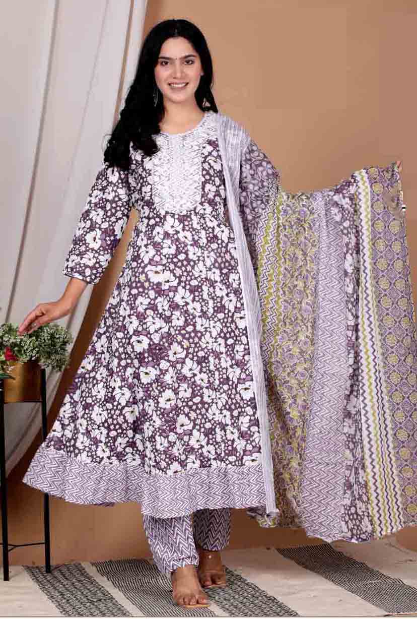 Women Lucknowi Ghera Suit