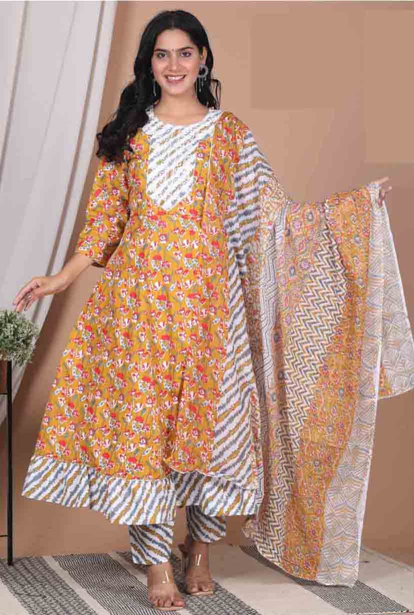 Women Lucknowi Ghera Suit